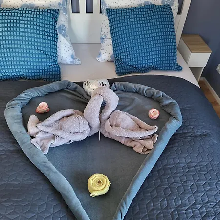شقة Haus Valentonio *